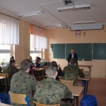 Nie daj się złapać w Sieć! O cyperprzemocy i uzależnieniu od Internetu